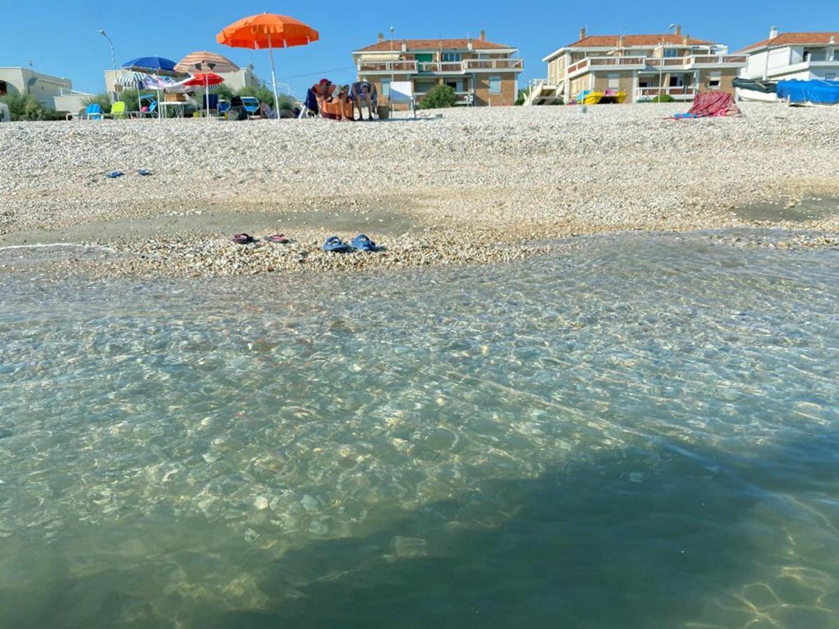 Maison Armandi Montemarciano Bagian luar foto
